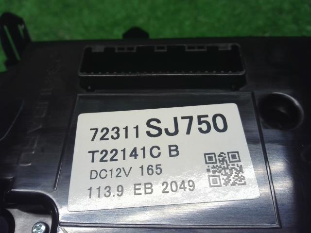 【中古】フォレスター 5AA-SKE 　エアコンスイッチ　Ａ／Ｃスイッチ　パネル  自社品番250709 M4Y