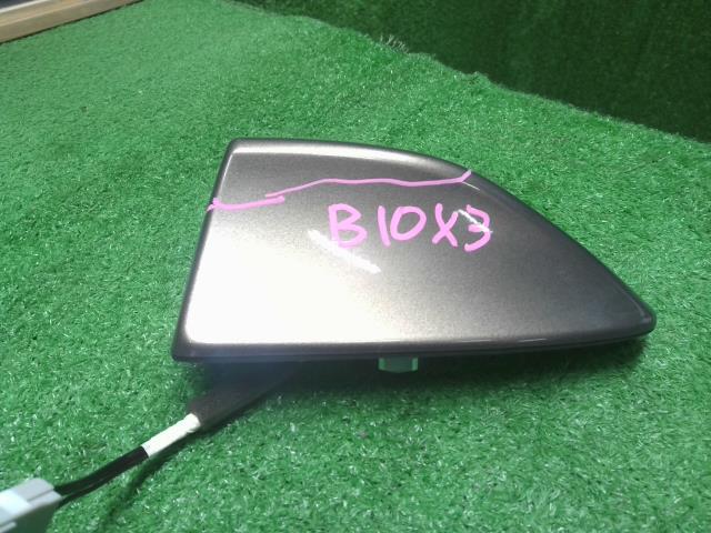 【中古】フォレスター 5AA-SKE アンテナ  自社品番250709 M4Y