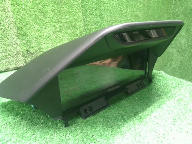 【中古】フォレスター 5AA-SKE マルチモニター　インフォメーション　モニター  自社品番250709 M4Y