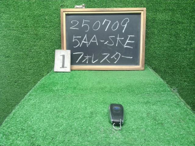 【中古】No1　フォレスター 5AA-SKE キーレスリモコン　スマートキー  自社品番250709 M4Y