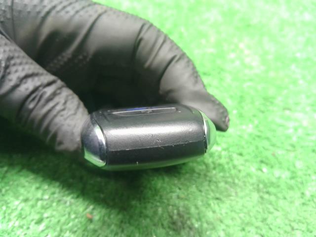 【中古】No1　フォレスター 5AA-SKE キーレスリモコン　スマートキー  自社品番250709 M4Y