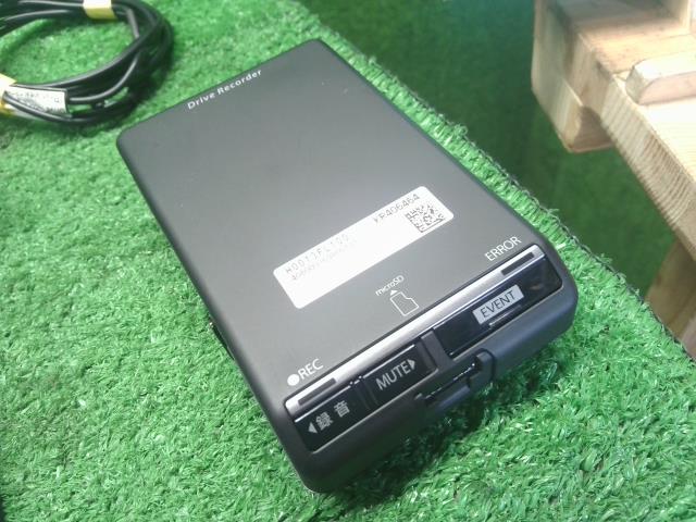 【中古】スバル純正　セパレート型　ドライブレコーダー　DENSO TEN　H0013FL100  自社品番250709 M4Y