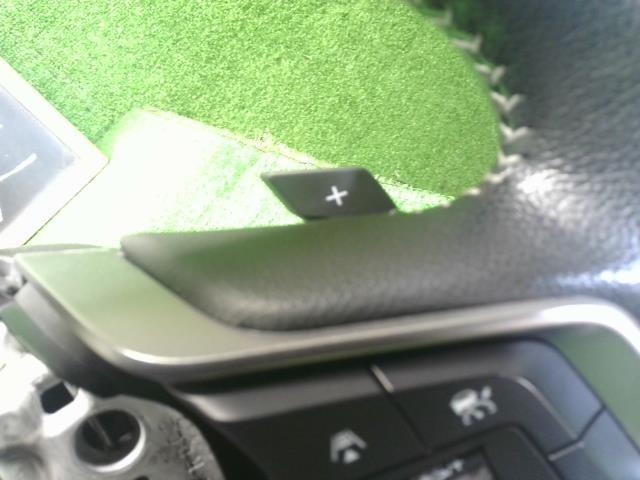 【中古】フォレスター 5AA-SKE ステアリングホイール ハンドル  自社品番250709 M4Y