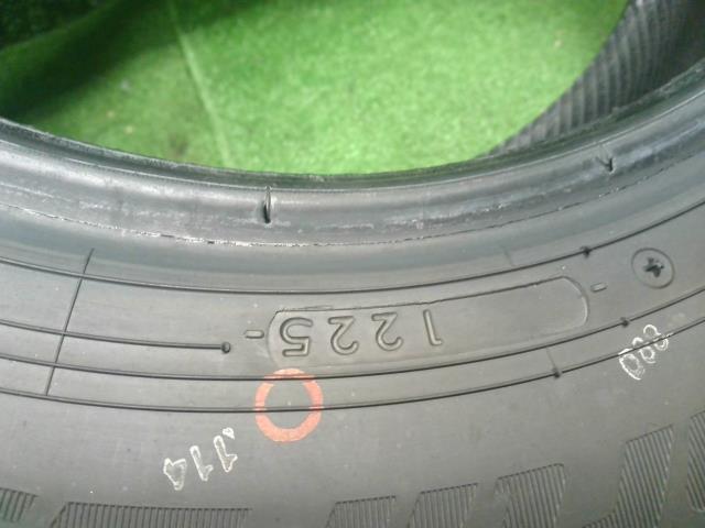 【中古】No1　サマー　夏　タイヤ　25年製　185/70R14　ヨコハマ　ＢｌｕＥａｒｔｈ－Ｅｓ　ＥＳ３２　ノート　外し  自社品番250717 K23