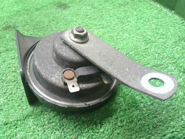 【中古】ワゴンＲ　外し　ＳＵＺＵＫＩ ＳＰＯＲＴ　 ホーン　 IPF　 自社品番250725 Z7T