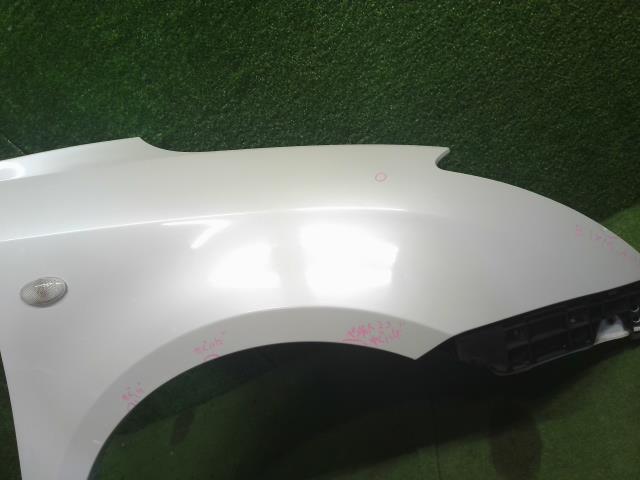 【中古】スイフト DBA-ZC71S 右　フロント　フェンダー  自社品番733 Z7T