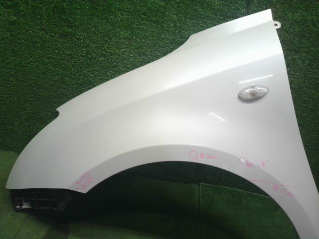 【中古】スイフト DBA-ZC71S 左　フロント　フェンダー  自社品番733 Z7T