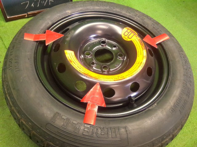 【中古】フィアット 500 ABA-31214 車載工具　テンパータイヤ　スペアタイヤ  自社品番250734