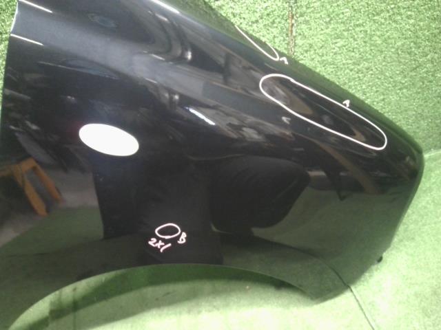 【中古】アルト 3BA-HA37S 右　フロント　フェンダー  自社品番250736 ZJ3