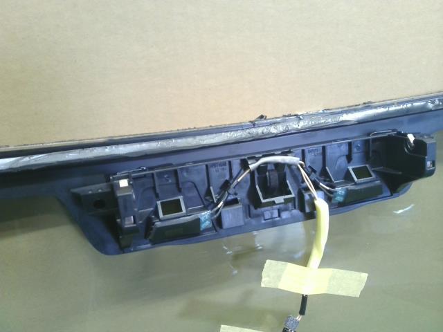 【中古】アルト 3BA-HA37S フロント　ウインドガラス  自社品番250736 ZJ3