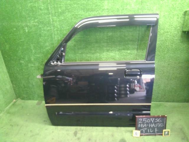 【中古】アルト 3BA-HA37S 左　ドア　助手席  自社品番250736 ZJ3