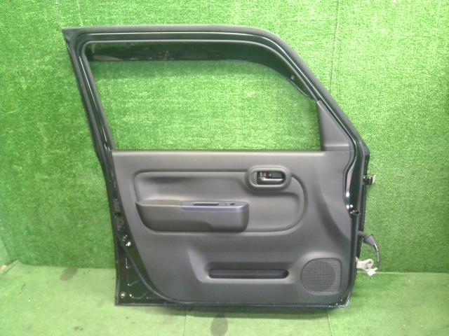 【中古】アルト 3BA-HA37S 左　ドア　助手席  自社品番250736 ZJ3