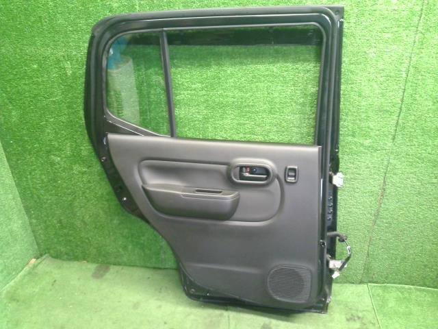 【中古】アルト 3BA-HA37S 左　リア　ドア　  自社品番250736 ZJ3