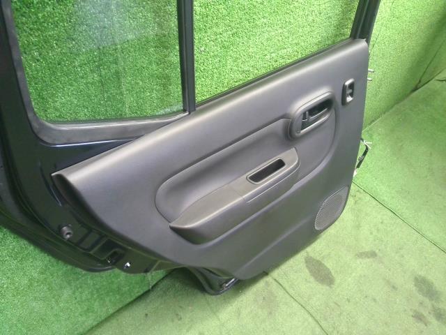 【中古】アルト 3BA-HA37S 左　リア　ドア　  自社品番250736 ZJ3
