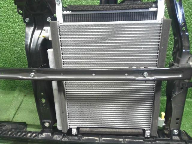 【中古】アルト 3BA-HA37S ラジエータコアサポート  自社品番250736 ZJ3