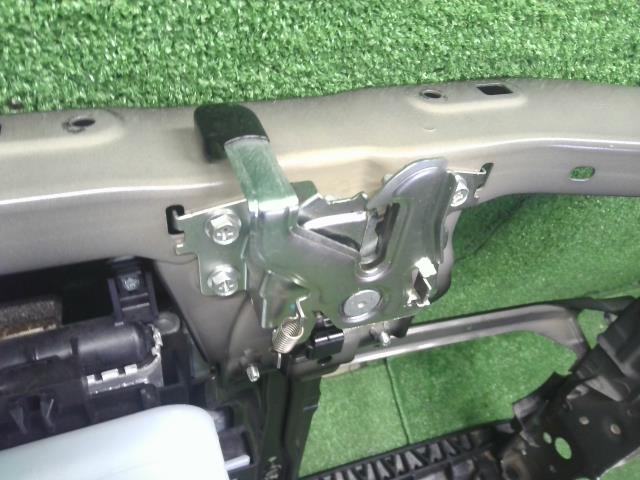 【中古】アルト 3BA-HA37S ラジエータコアサポート  自社品番250736 ZJ3