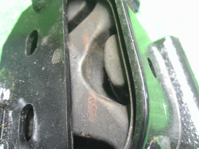 【中古】アルト 3BA-HA37S エンジンマウント  自社品番250736 ZJ3