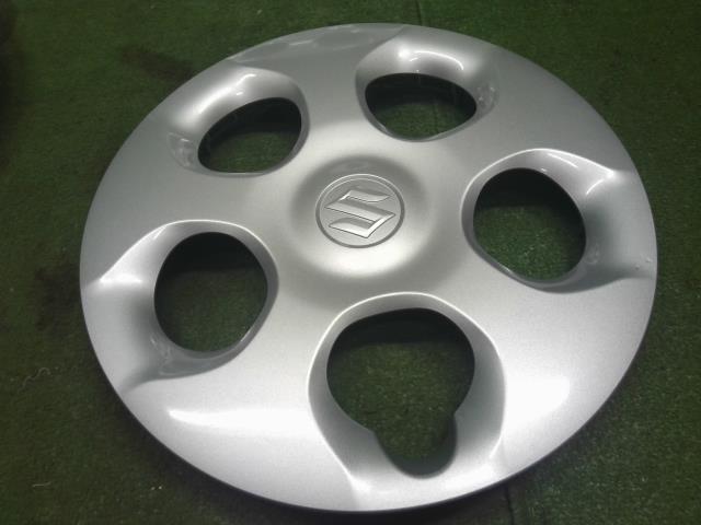 【中古】アルト 3BA-HA37S　14インチ用　 ホイールキャップ　1台分  自社品番250736 ZJ3