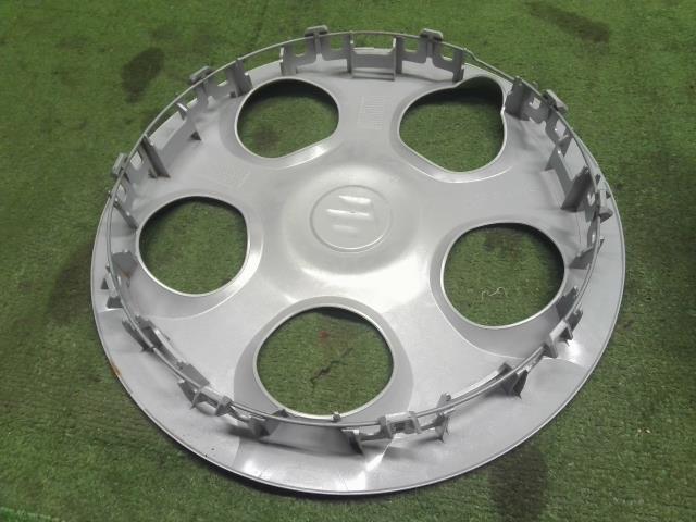 【中古】アルト 3BA-HA37S　14インチ用　 ホイールキャップ　1台分  自社品番250736 ZJ3