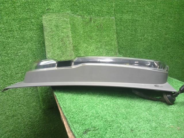 【中古】Ｎ－ＷＧＮ DBA-JH1 右テールランプ 33500-T6G-N01 自社品番250749 YR586P