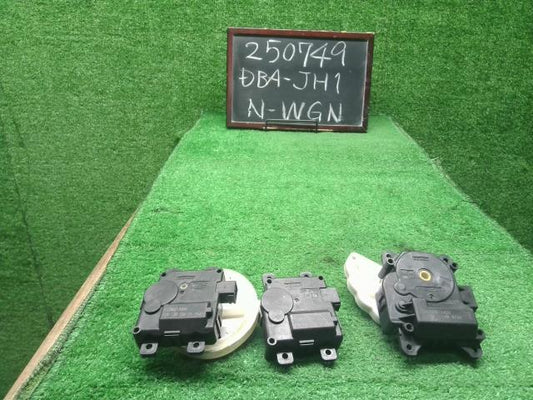【中古】Ｎ－ＷＧＮ DBA-JH1 エアコン サーボモーター 79160-TY0-941 自社品番250749 YR586P