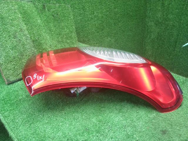 【中古】アルト DBA-HA25S 右テールランプ  自社品番250754 ZJ3