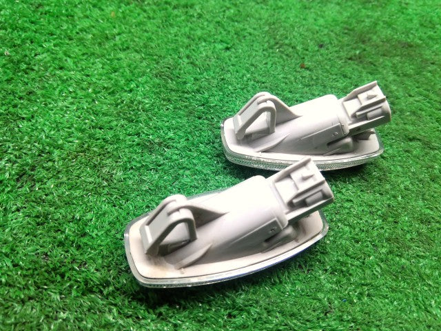 【中古】ムーヴキャンバス DBA-LA810S サイドマーカー　ランプ　左右セット 81730-B2140 自社品番260028 XE7