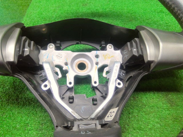 【中古】インプレッサ CBA-GRB ステアリングホイール 34311AG240JC 自社品番260038 51E