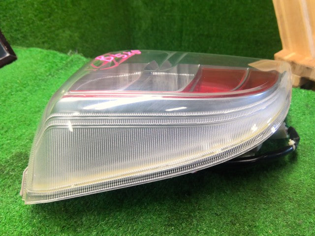 【中古】ミライース DBA-LA310S 左テールランプ 81560-B2391 自社品番260091 S28