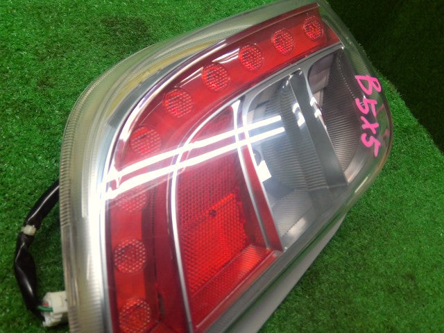 【中古】ミライース DBA-LA310S 左テールランプ 81560-B2391 自社品番260091 S28