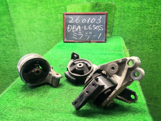 【中古】ミラジーノ DBA-L650S エンジンマウント 12306-B2020 自社品番260103 R44