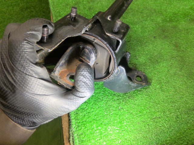 【中古】アルト DBA-HA35S エンジンマウント　左右セット 11620-50M20 自社品番260104 26U