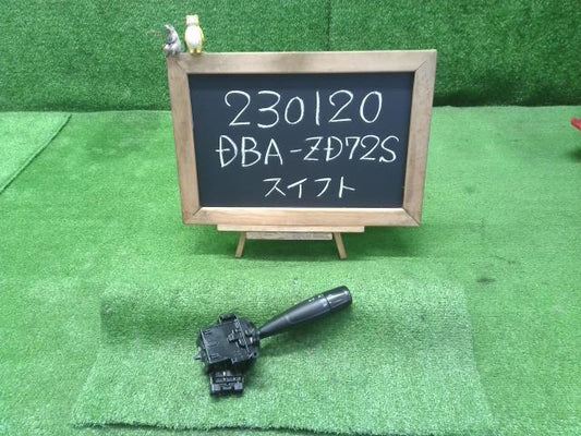 スイフト DBA-ZD72S ディマースイッチ　ライトスイッチ 37210-71L01 自社品番230120