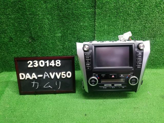 トヨタ純正カーナビゲーション  86804-33390 135000-72420101　カムリ外し AVV50　自社品番